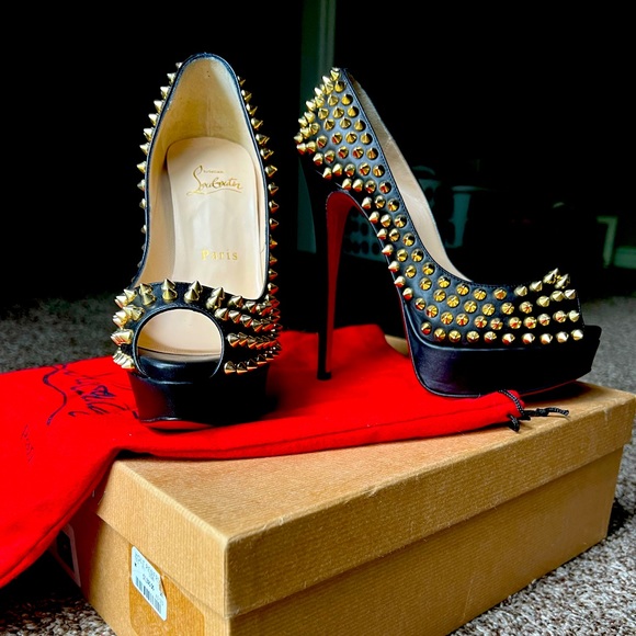 Christian Louboutin spiked pumps - Picture 2 of 2